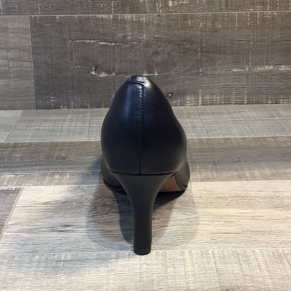 Clarks - Illeana Tulip Pump - Picture 4 of 6